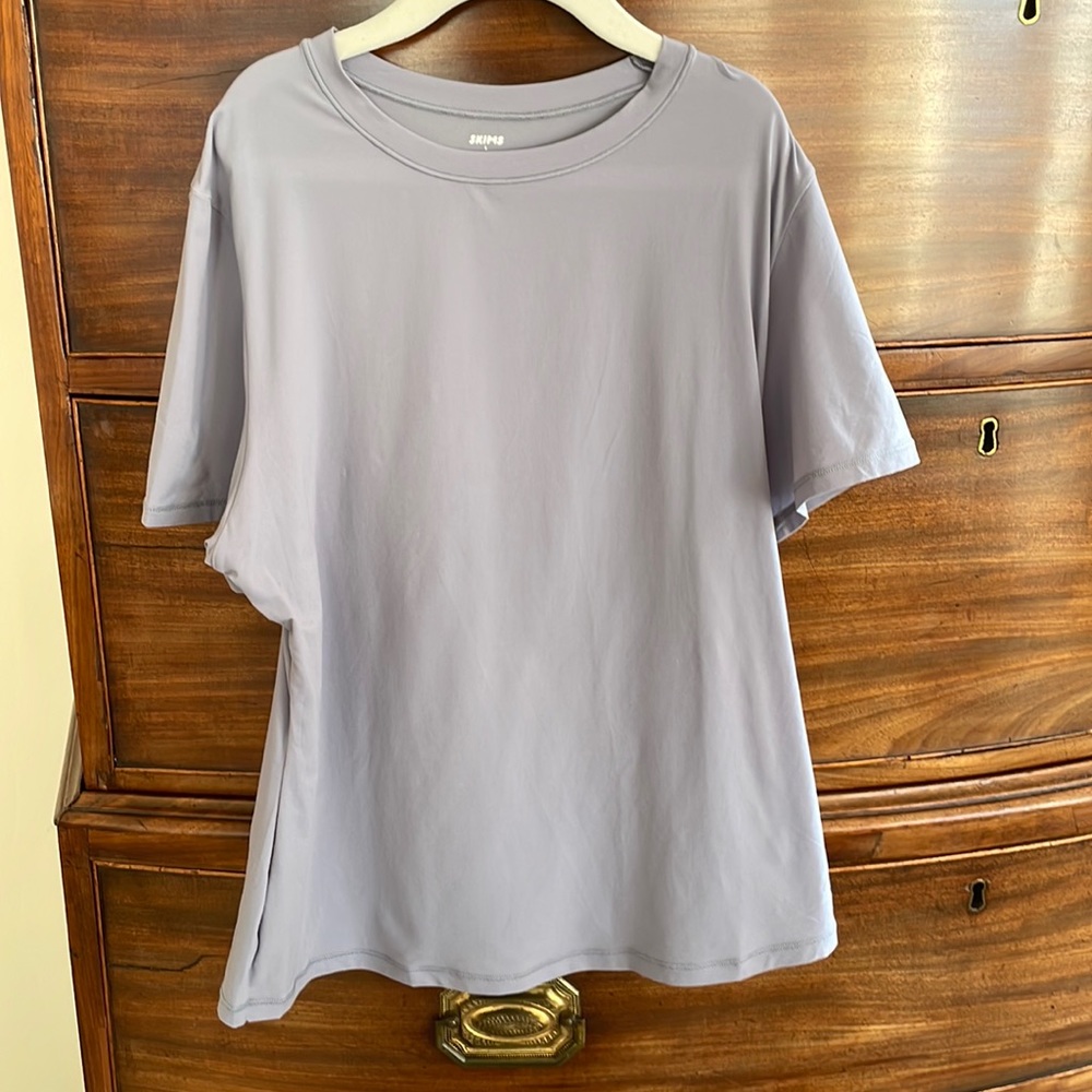 SKIMS Fits Everybody T-Shirt - Size L - NWT